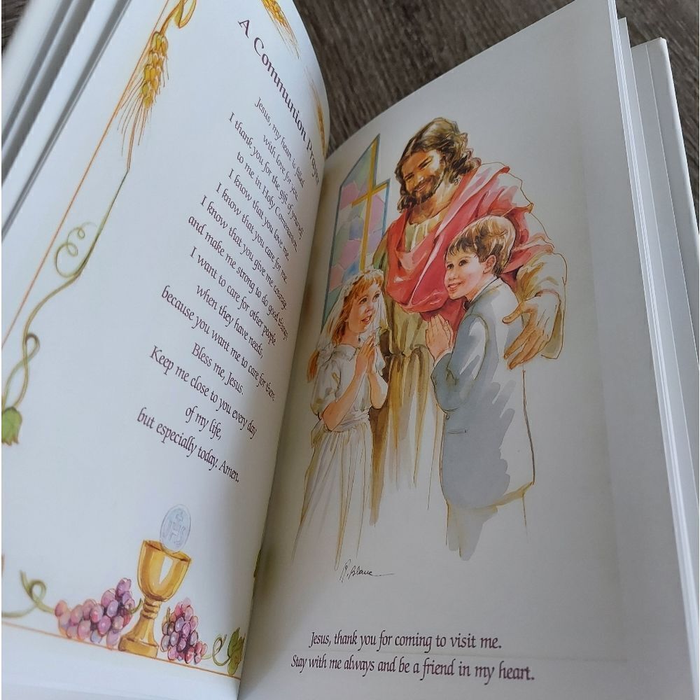 Remembrance of My First Holy Communion Padded Hard Cover Book - Picture 4 of 7